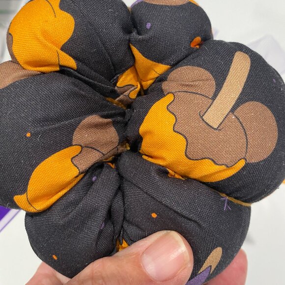 Handmade"Disney Halloween Caramel Apple" pumpkin in orange, black, purple 5" x 5 - Picture 5 of 5